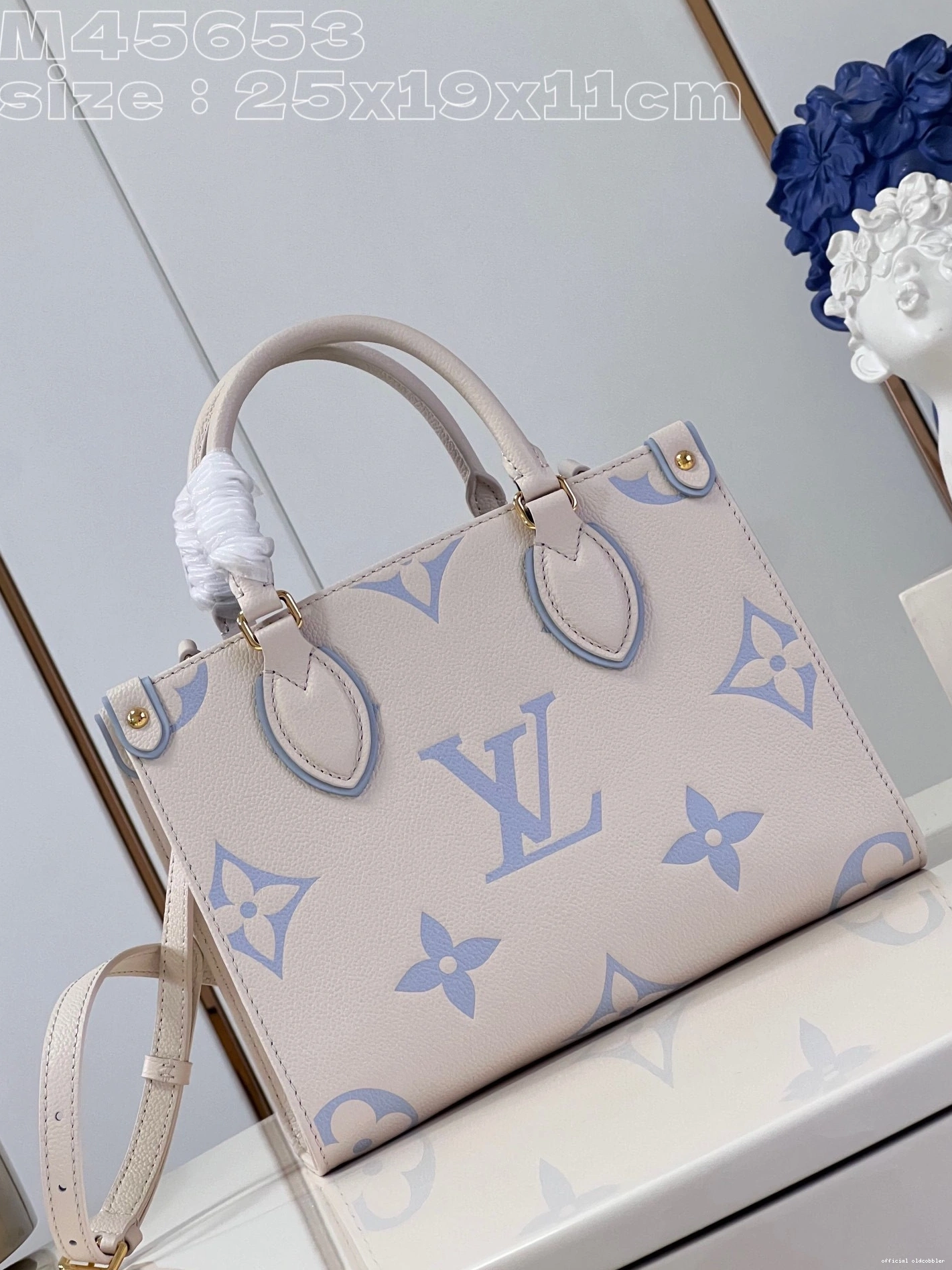 Official oldcobbler VUITTON ONTHEGO LOUIS PM-25*19*11.5cm 0712